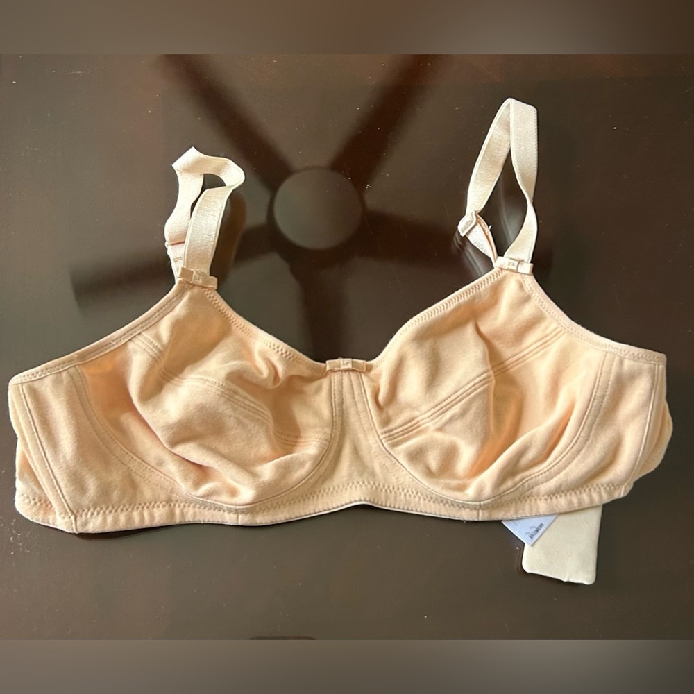 Amoena Cream Bra Size 36A